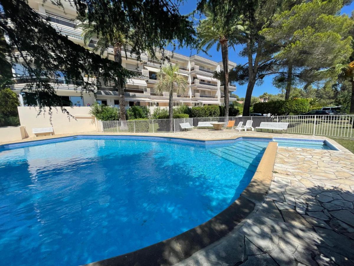 Appartement La Paisible à Saint-Raphaël Extérieur photo